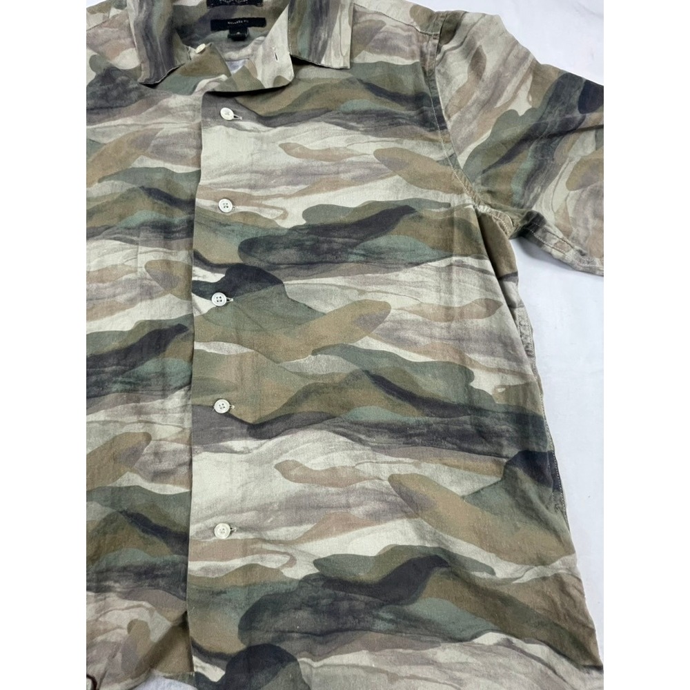Banana republic Camo Shirt Mens Small Relax organic cotton Button up Short Sleev
